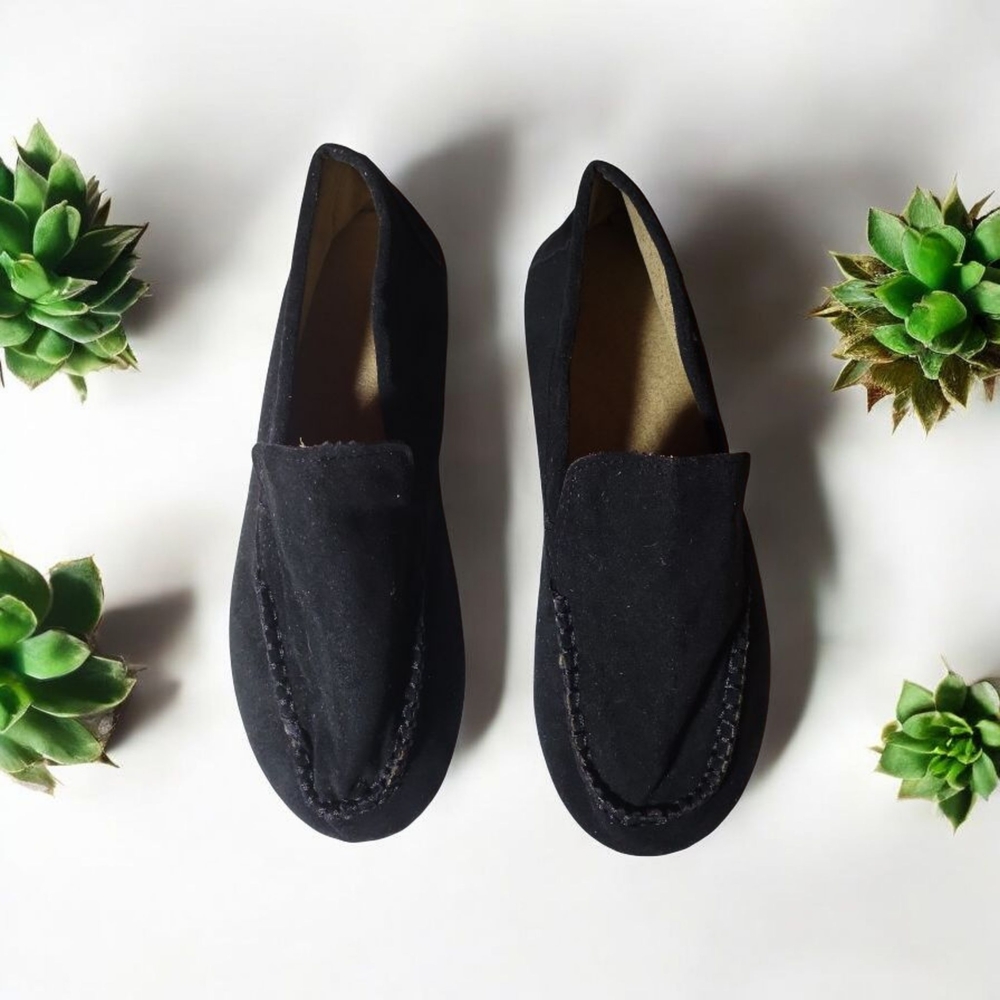 Everyday Comfort | Classic Black Faux Suede-Style Moccasins (Size 8)